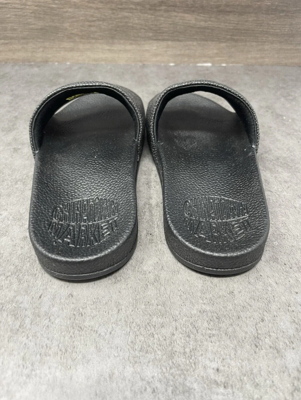 Chinatown Market Smiley Face Slide Sandals Black Yellow Casual Slides Size 7